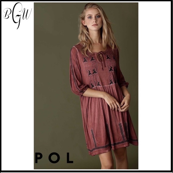 🎉HOST PICK🎉 PRICE FIRM❤️ Detailed Dress. S - Picture 2 of 4